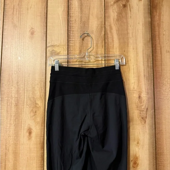 Lululemon Dance Studio Jogger *29"
Black $98 Retail - Picture 14 of 14